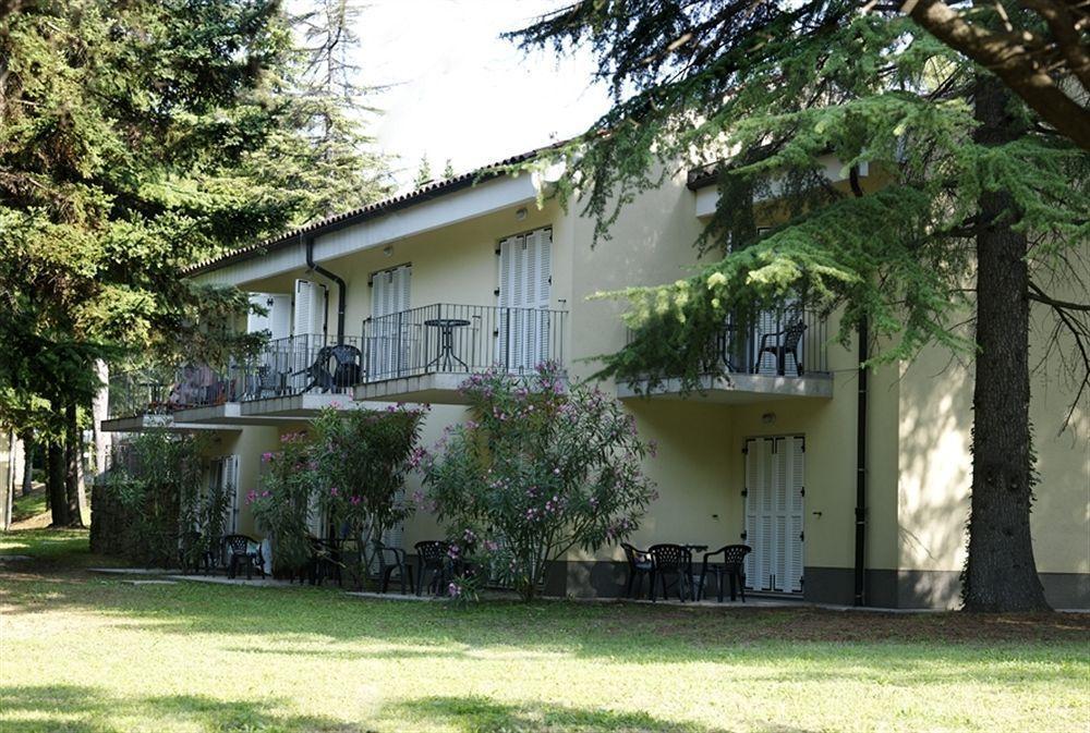 Hotel Bor Annex Ankaran Exterior foto